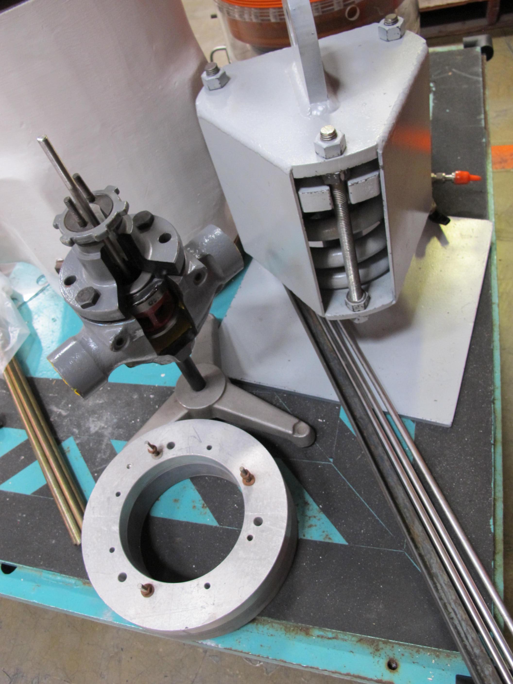 MAIN STEAM SAFETY VALVE, TRAINING AID, TO INCLUDE MISC. PARTS AND TRAINING AIDS. LOADING & HANDLING FEE $15-4610